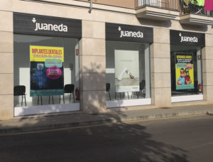 Gráficas Mundo - carteles en vinilo Medicis Juaneda Soller