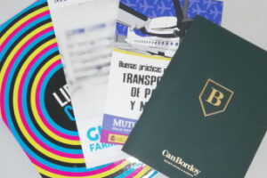 Graficas Mundo | impresión de tarjetas alta calidad en digital y offset