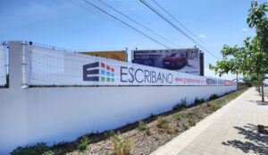 Gráficas Mundo | Diseño, producción y montaje para lonas exteriores Grupo Escribano en Palma de Mallorca